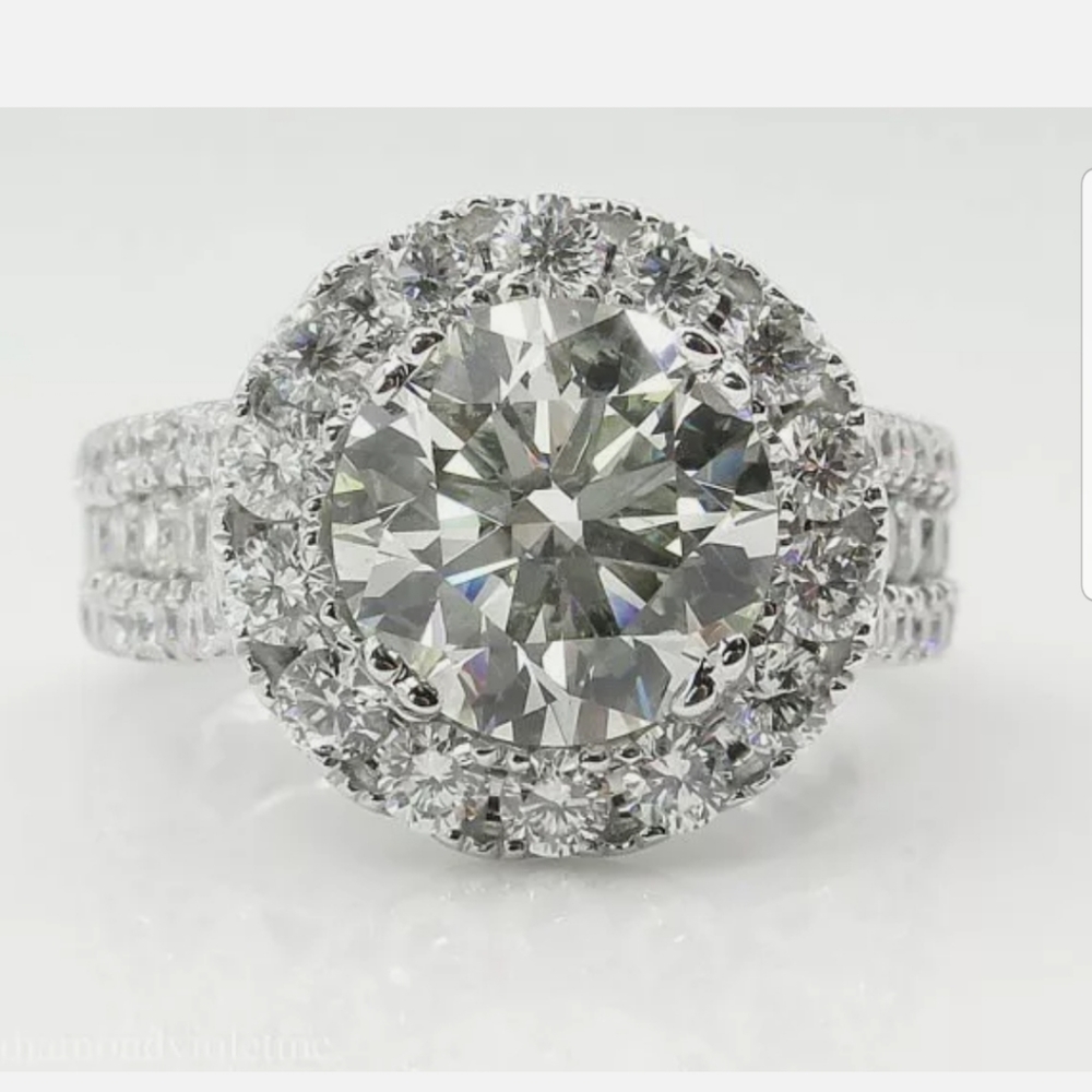 BRAND NEW 18K WHITE GOLD ROUND DIAMOND HALO RING - Picture 4 of 5